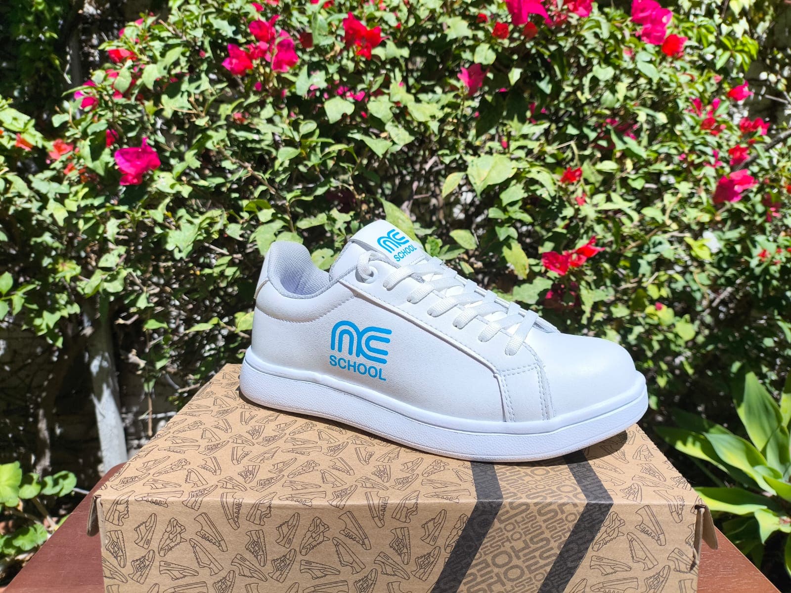 Tenis presentable